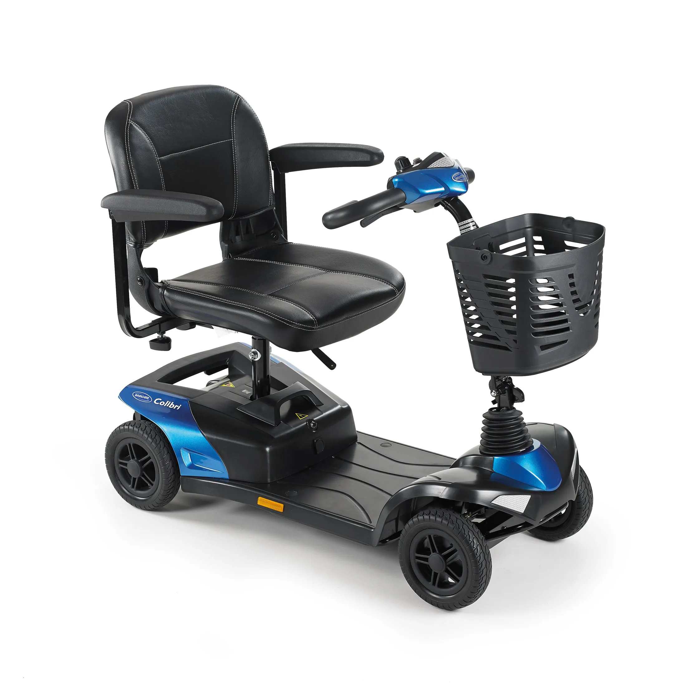Scooter de mobilité compact Invacare Colibri bleu, vue de trois quarts