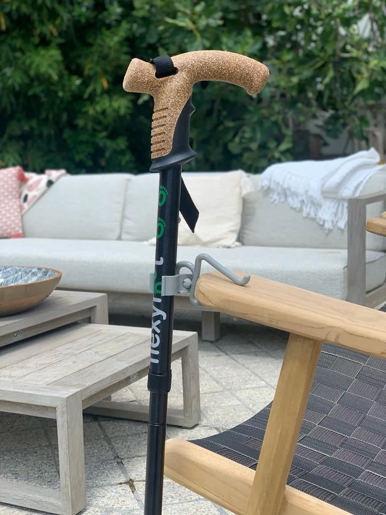 Porte-canne universel Jultin fixé à une canne Flexyfoot